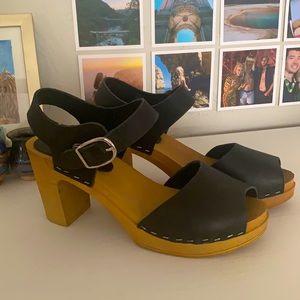 Ms Rogers Steve Madden clogs